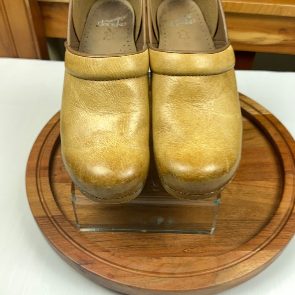 Dansko Professional Clogs Womens 40 Tan Leather Comfort Work Shoes - Picture 2 of 15